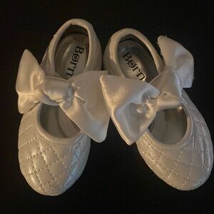 🧡 Buy 1 Get 2 Free! White Flats